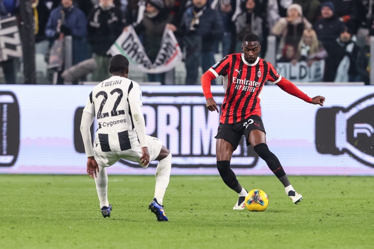 托莫里、克里斯坦特等5名球员因累积黄牌停赛，错过下轮意甲